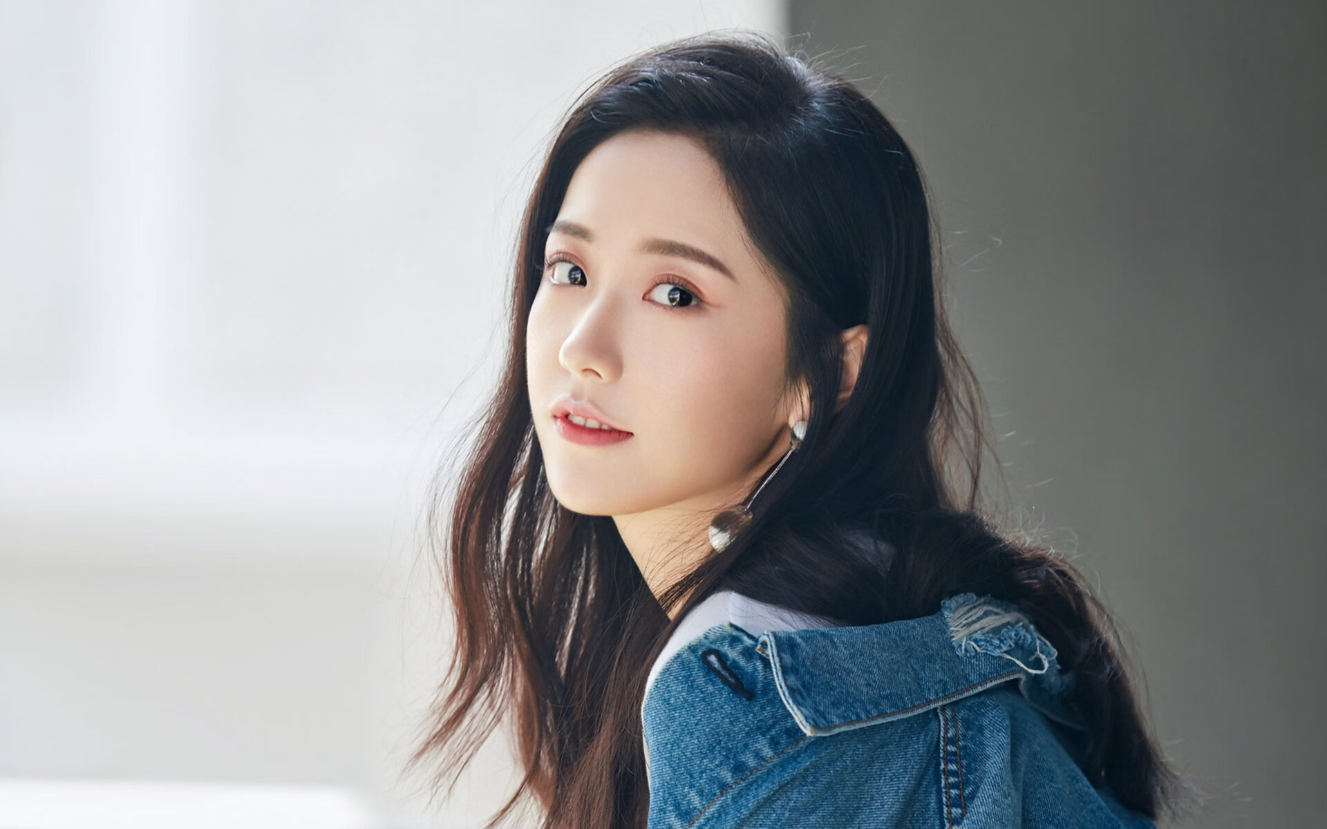 中国足球国家队后场组织与防线稳定性提升策略，中国足球后备力量